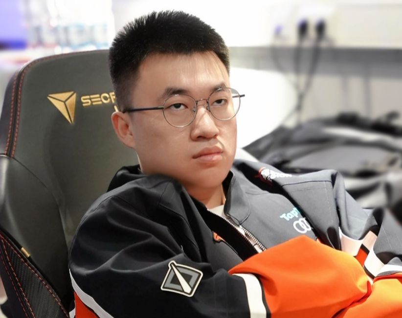 包含Scout在瑞士队比赛中挺进下一轮，爆冷引发热议！的词条